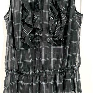 Lane Bryant SZ 16 black with white squares blouse, with frill detail on front